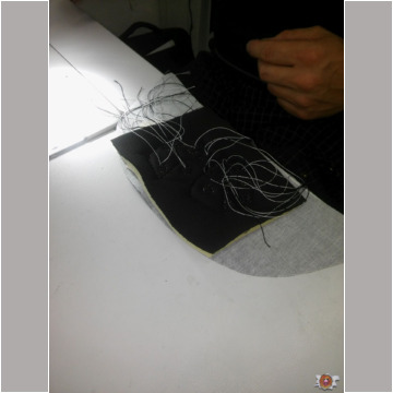 Jeder Faden wird vier mal geknotet macht 170 Knoten Jeder Faden wird vier mal geknotet macht 170 Knoten